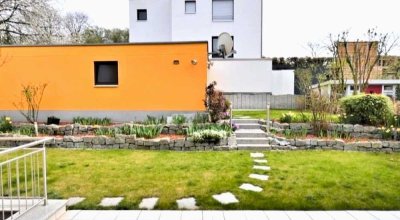 Exklusive 2,5-Zimmer-Wohnung mit privaten Gartenanteil und eigener Garage in Östringen