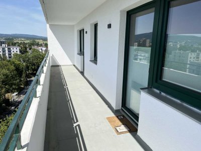 Geschmackvolle 2,5-Raum-Wohnung mit gehobener Innenausstattung mit Balkon und EBK in Eschborn