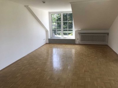 3 Zi-DG Wohnung, sonnig, hell, freundlich
