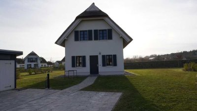 Exklusive Ferienresidenz mit Sauna, Kamin und E-Ladestation in Bakenberg / Rügen