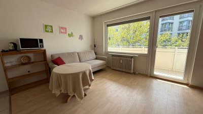 Ruhige & zentrale 1ZB Wohnung, Balkon, Tiefgarage, Einbauküche