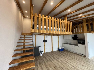 Erstbezug nach Sanierung: freundliche 1,5-Zimmer-Wohnung mit Einbauküche und Balkon in Kraichtal