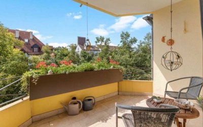 Helle 2,5-Zimmer Wohnung mit Balkon im 2. OG in Augsburgs Universitätsviertel