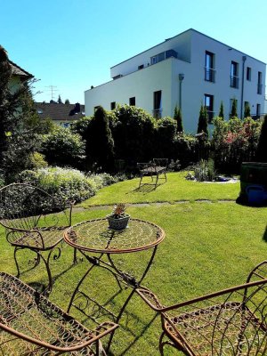 Geschmackvolle 2,5-Raum-EG-Wohnung mit Einbauküche und 170qm Garten am Stadtpark in Erding