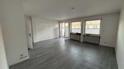 Moderne 3-Zimmer-Dachgeschosswohnung mit zwei großzügigen Terrassen in Top-Lage D-Stadtmitte!