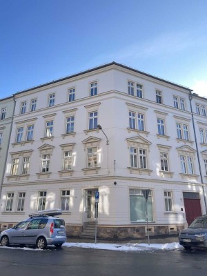Charmante 2-Zimmer-Dachgeschosswohnung mit Balkon und schöner Aussicht