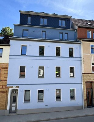 Erstbezug nach Sanierung* - Architektur trifft Lebensqualität – modernes Wohnen auf zwei Ebenen.