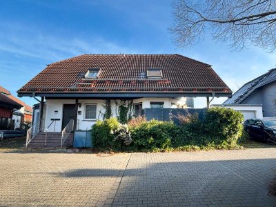 Familienidyll am Feldrand – Zweifamilienhaus mit Traumgrundstück und viel Platz für die Familie