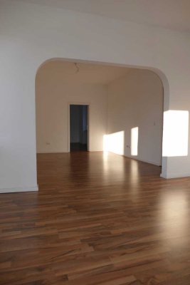 Charmante, großzügige Dachgeschosswohnung am Klinikum Barmen!