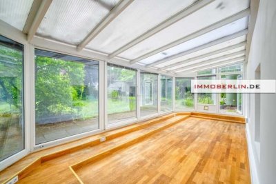 IMMOBERLIN.DE - Toplage! Komfortable Altbauwohnung mit Terrassen, Garten & großem Wintergarten