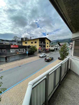 sehr zentrale Sonnige zwei Zimmer Wohnung