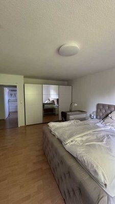 4,5 Zimmer Wohnung mit XXL Garten + Balkon