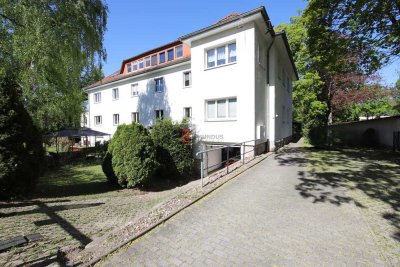 *Wohnen am Großen Garten – 3 Raumwohnung mit eigenem Garten und Garage*