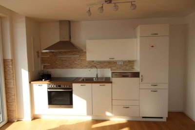 TOLLE 2 ZIMMERWOHNUNG MIT TERRASSE UND GARTENANTEIL IM GRÜNEN - TOP 29