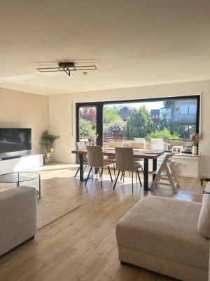 Helle, freundliche 3-Zimmer-Wohnung mit großem Balkon & maßgefertigter Einbauküche