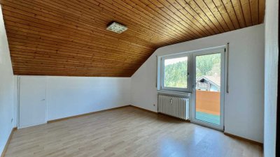 2-Zimmer-Dachgeschosswohnung mit Balkon in Alpirsbach zu vermieten!