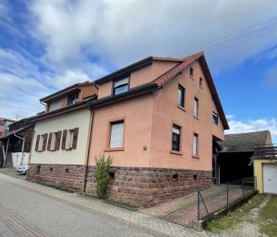 Heimwerkliebhaber aufgepasst! Historisches Einfamilienhaus in Karlsbad.