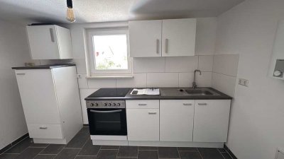 Helle 2-Zimmer-Wohnung mit Einbauküche in Toplage