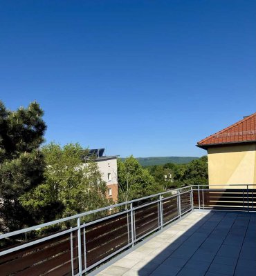 Familienfreundliche 4-Zimmer-Penthouse-Wohnung mit herrlichem Ausblick