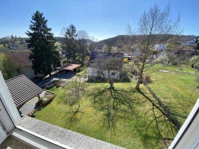 ERSTBEZUG nach Komplett-Renovierung - Naturnahe 3,5-Zi.-Wohnung mit Gartennutzung auf Wunsch