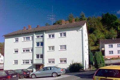 Schöne 3 ZKB-Wohnung mit Loggia in Hahnstätten