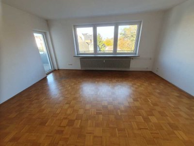 Helle 3-Zimmer-Wohnung in gepflegtem Haus mit Balkon und Aufzug