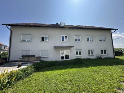 Tolle 2-3 Zimmer Eigentumswohnung im Dachgeschoss eines gepflegten Mehrfamilienhauses