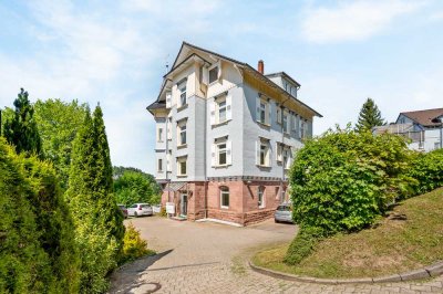 Exklusive Altbauwohnung mit traumhafter Terrasse