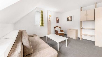 Möblierte 1-Zimmer-DG-Wohnung in Top-Lage