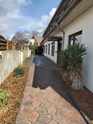 Schöne renovierte 2-Zimmer EG-Wohnung mit Garten – Hemelingen