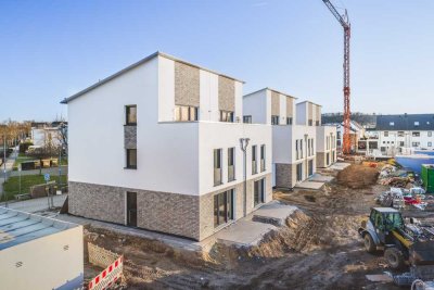 ##NUR NOCH 2 EINHEITEN!!## Geräumige DHH mit viel Platz im Garten