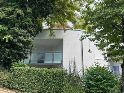 Reserviert: Ruhige 4-Zimmer Wohnung in Durlacher Bestlage im Grünen !