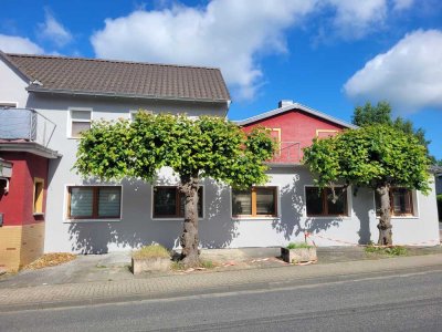 Stilvolle, geräumige und gepflegte 1-Zimmer-Wohnung in Buchholz (Westerwald)