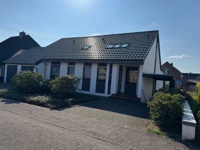 großzägiges Einfamilienhaus mit Einliegerwohnung (als Büro genutzt)