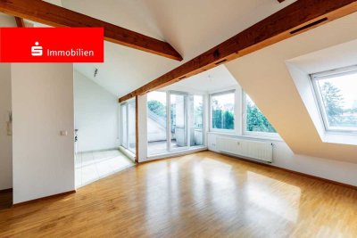 Frankfurt Bockenheim: Helle 2-Zimmer-Dachgeschosswohnung mit Skyline- und Taunusblick