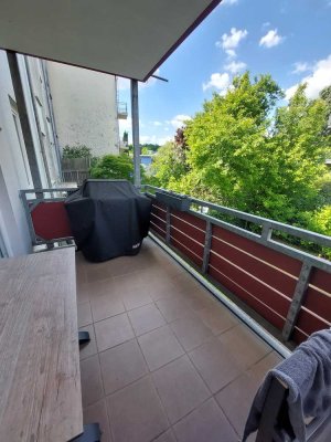 Schöne 2- Zimmer-Altbauwohnung, stadtnah