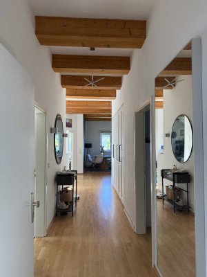 4 Zimmer Wohnung nahe Britzer Garten mit Balkon in 2 Parteienhaus