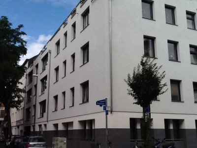 Möbliertes 1-Zimmer-Appartement in Aachen-Citylage mit Aufzug und Keller