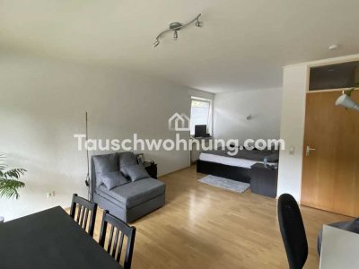 Tauschwohnung: Große Einzimmerwohnung mit Balkon