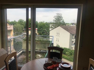 Geschmackvolle, gepflegte 1-Zimmer-Maisonette-Wohnung mit geh. Innenausstattung mit Balkon und EBK