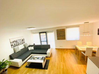 PRIVAT 2-Zimmer,Balkon, Neubau, TG, Top Lage