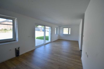 Ein Zuhause zum Verlieben – Doppelhaushälfte am See in Mühbrook