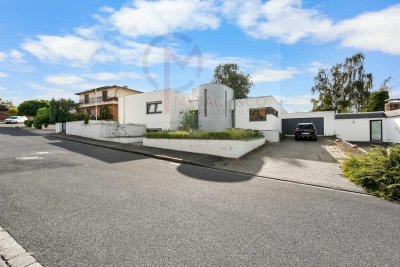 Großzügiger Bungalow in Kreuzau-Üdingen: 6 Zimmer, Garten & Doppelgarage!