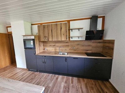 Dachgeschosswohnung mit Balkon, 2,5 Zi. in Gernsbach