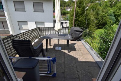 Herrliche 2 Balkone und gute Raumaufteilung in gepflegter Mietwohnung mit 77 m²