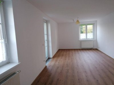 Gut aufgeteilte, helle 4-Zimmer Maisonettewohnung mit 2 Balkonen und kleinem Garten in Ried im Innkreis