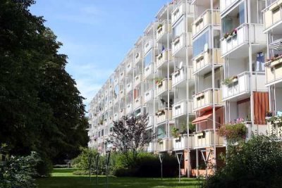 Helle 3-Zimmer-Wohnung mit Südbalkon in Rostock-Lütten Klein