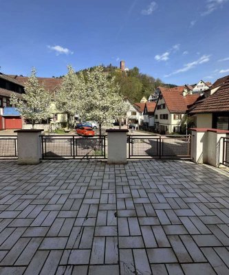 Haus mit Entwicklungspotenzial in Bad Liebenzell - Sanierung oder Neubau möglich