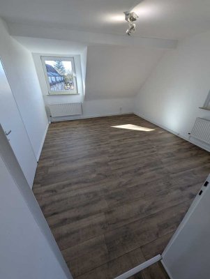 Renovierte 3-Zimmer-DG-Wohnung