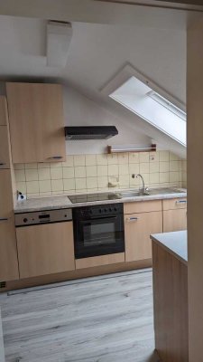Preiswerte, gepflegte 3-Zimmer-Dachgeschosswohnung in Schramberg-Sulgen